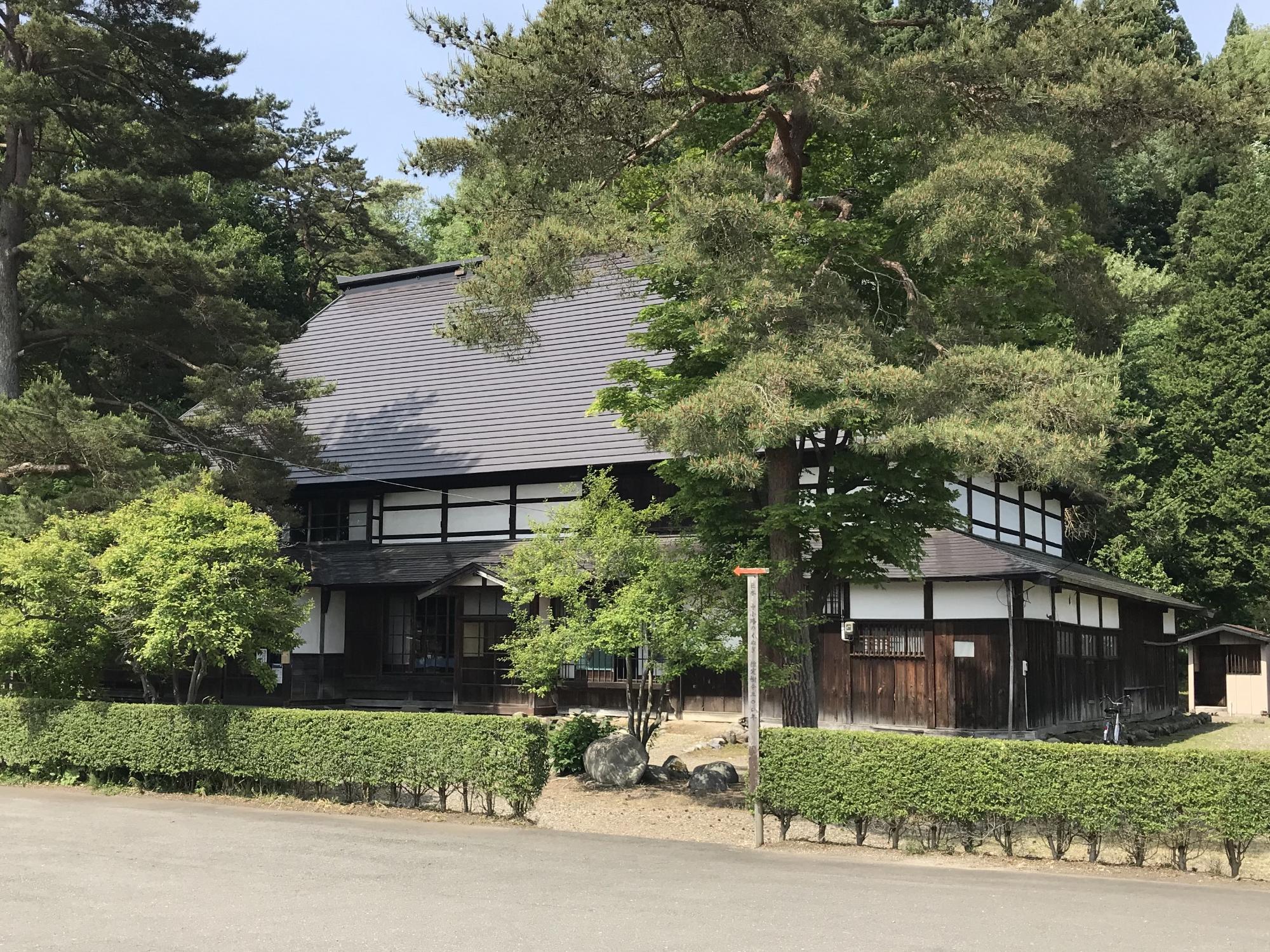 中小路の館外観